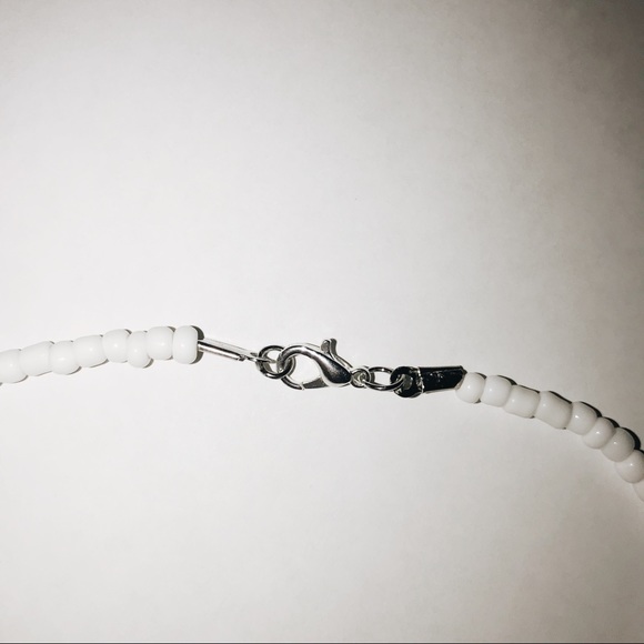 White Beaded Necklace - Picture 3 of 5